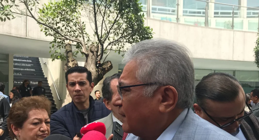 Busca SNTE afiliar a 2.5 millones de maestros a Morena