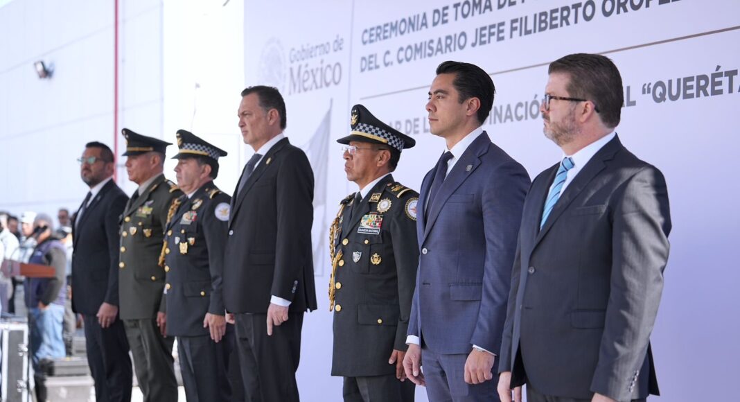 Mauricio Kuri asiste a la toma de protesta de Rubén Torres como coordinador de la Guardia Nacional.