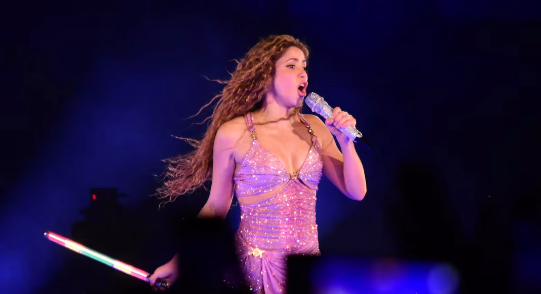 Shakira desata locura y hace vibrar a su natal Barranquilla.