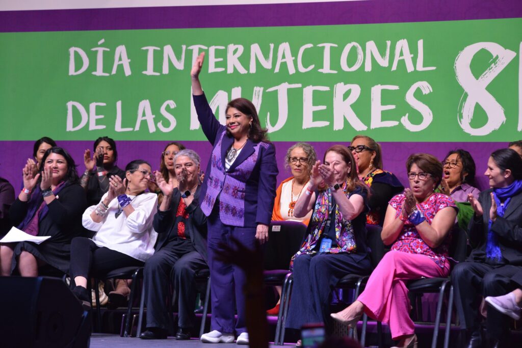 Clara Brugada refuerza compromisos por la igualdad de género