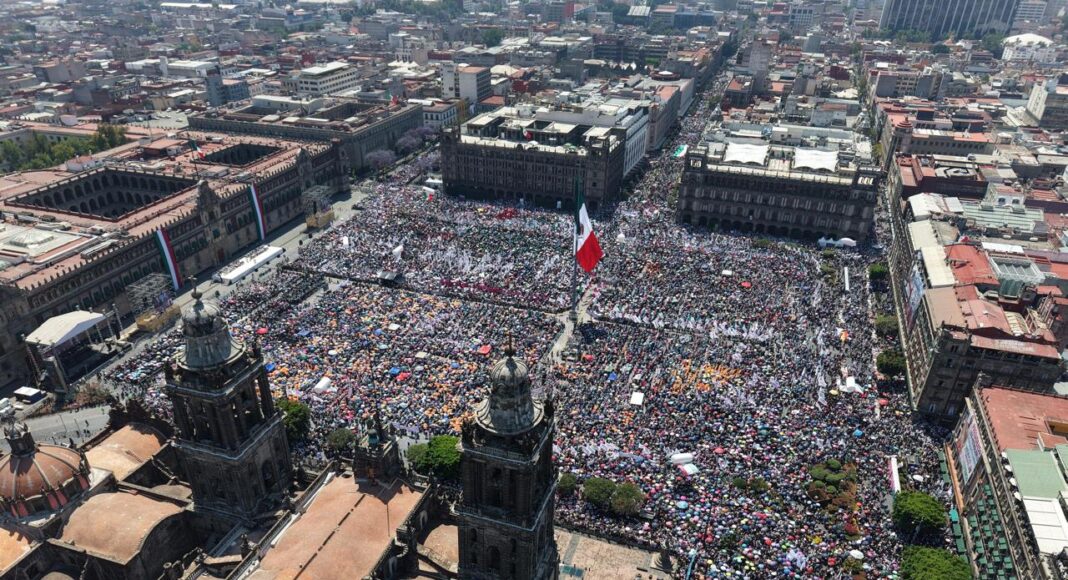 Sheinbaum Reúne a 350 Mil Mexicanos en el Zócalo de la CDMX