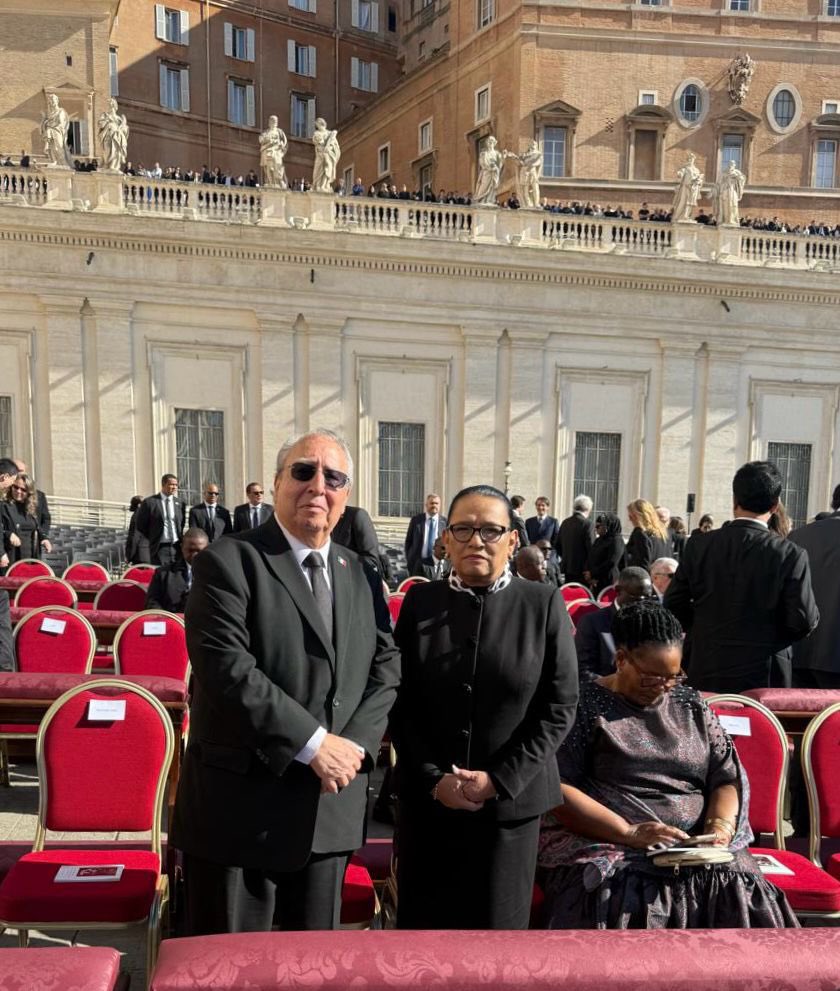 Rosa Icela honra al papa Francisco líder cercano y humanista