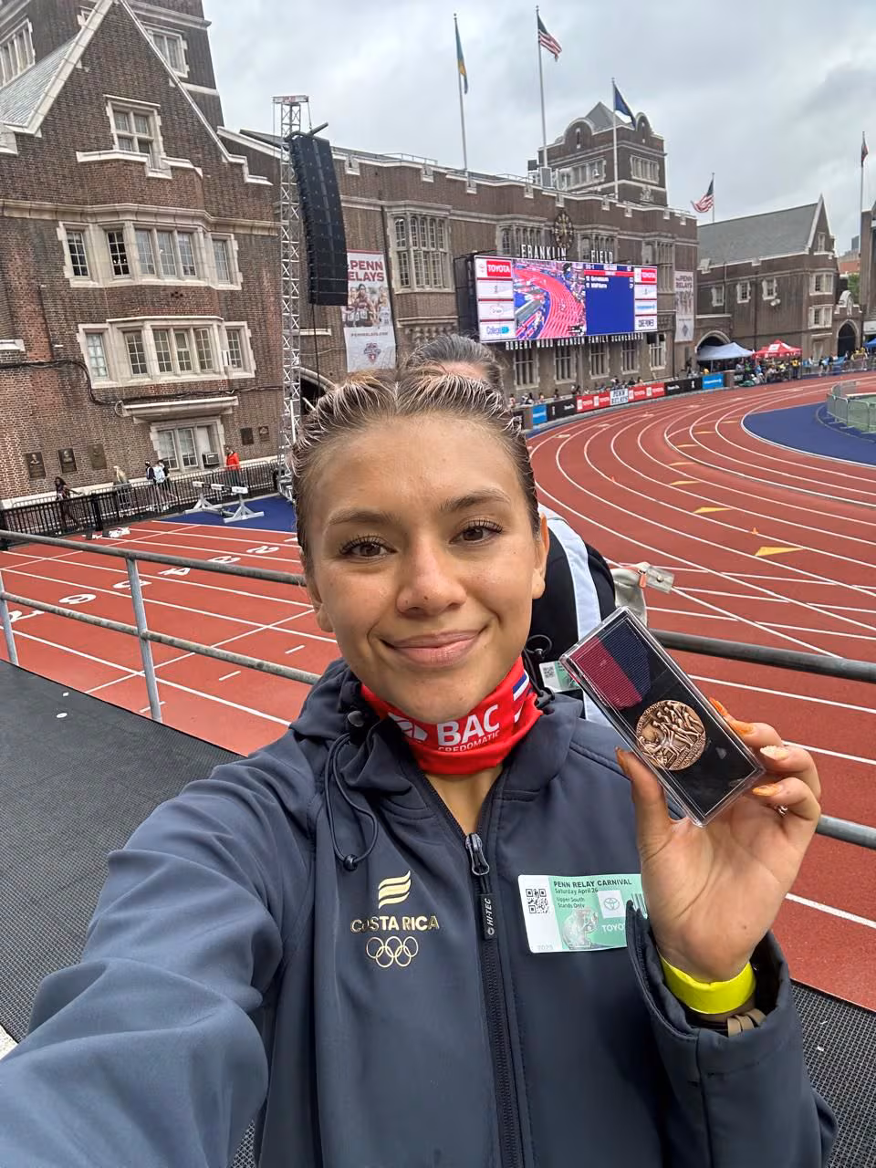 Alegna González en los Penn Relays con nuevo récord nacional