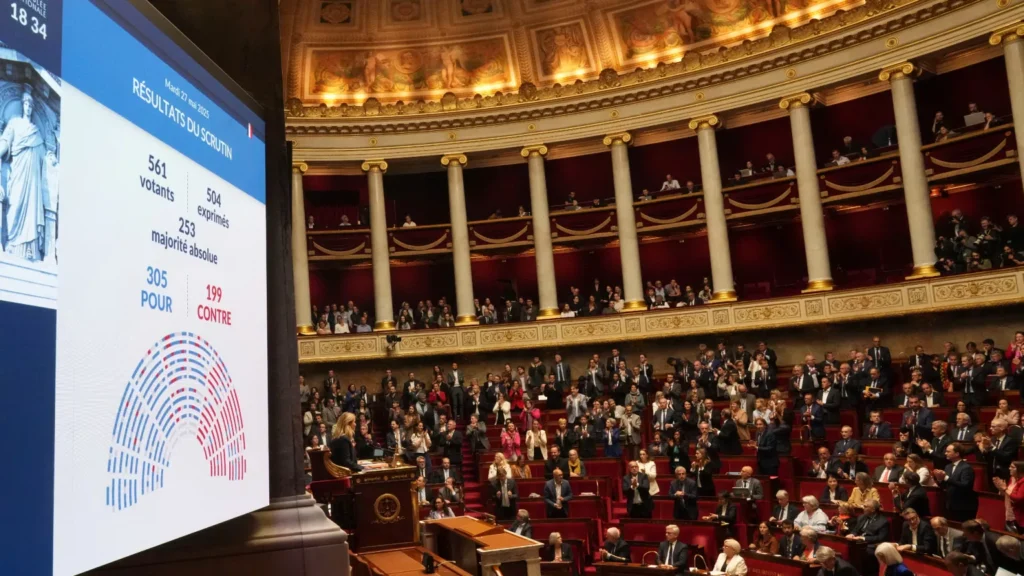 Derecho a morir: Francia aprueba ley histórica sobre muerte asistida