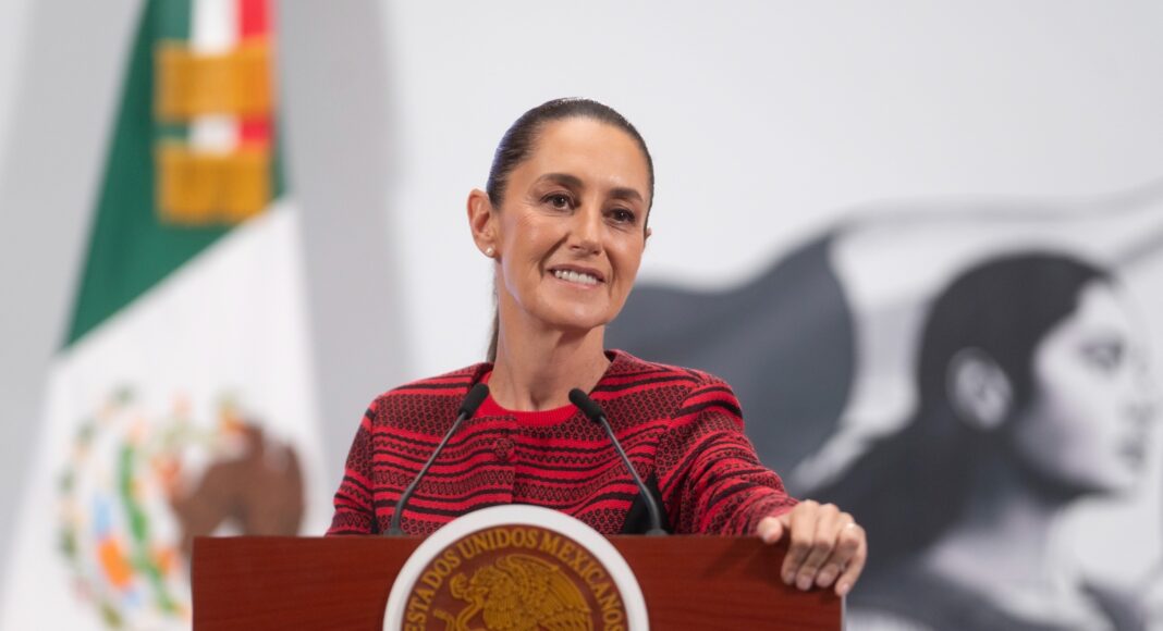 Sheinbaum llama a defender a migrantes ante ataques en EU