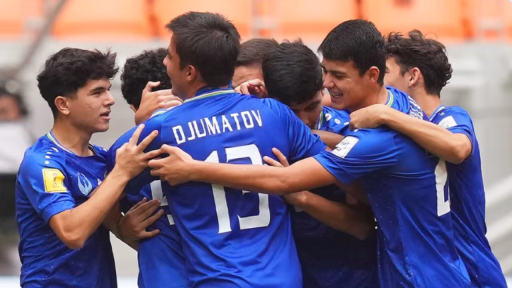 Uzbekistán hace historia y clasifica por primera vez al Mundial