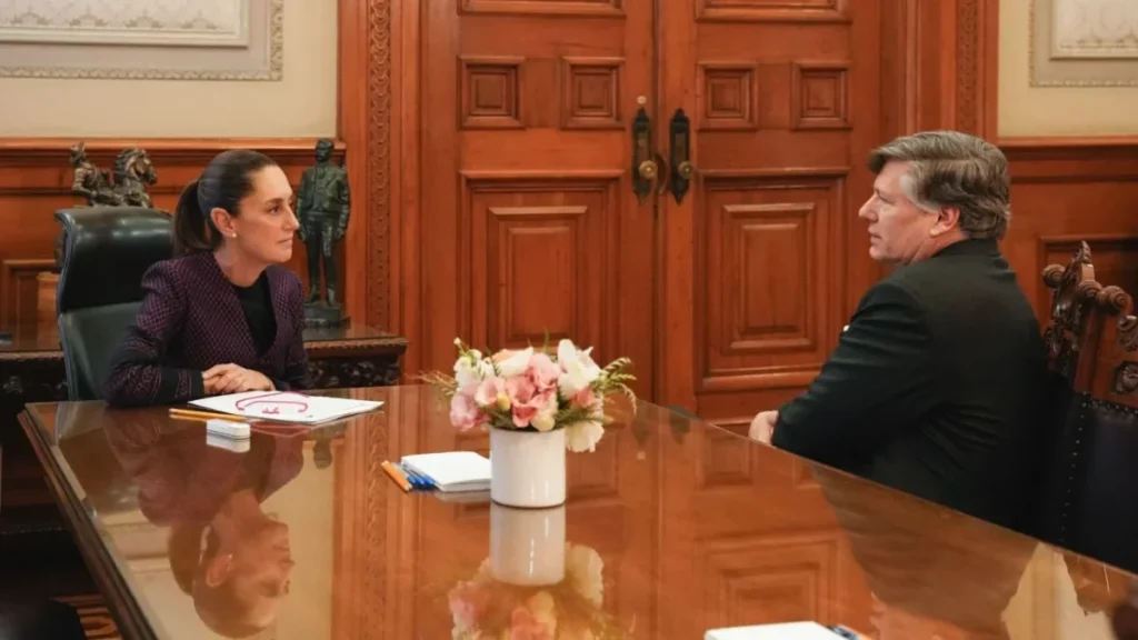 Christopher Landau se reúne con Sheinbaum en Palacio Nacional