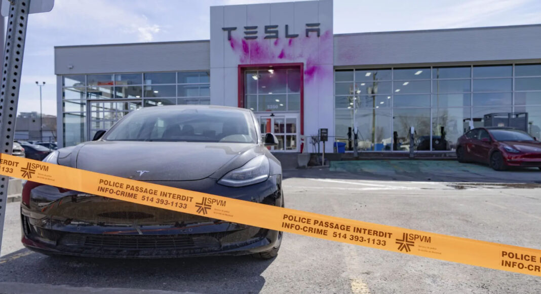 Dueños de Tesla en Francia planean demandar a la empresa por daño a su imagen