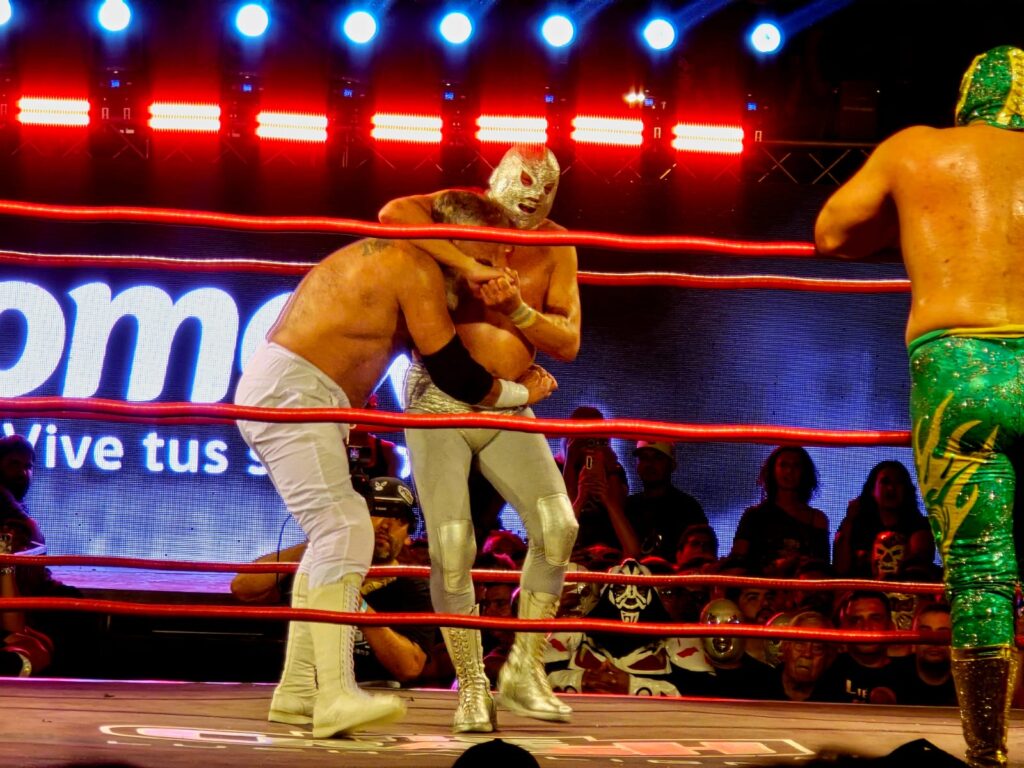 Despedida triunfal del Hijo del Santo en Tijuana ante un lleno total