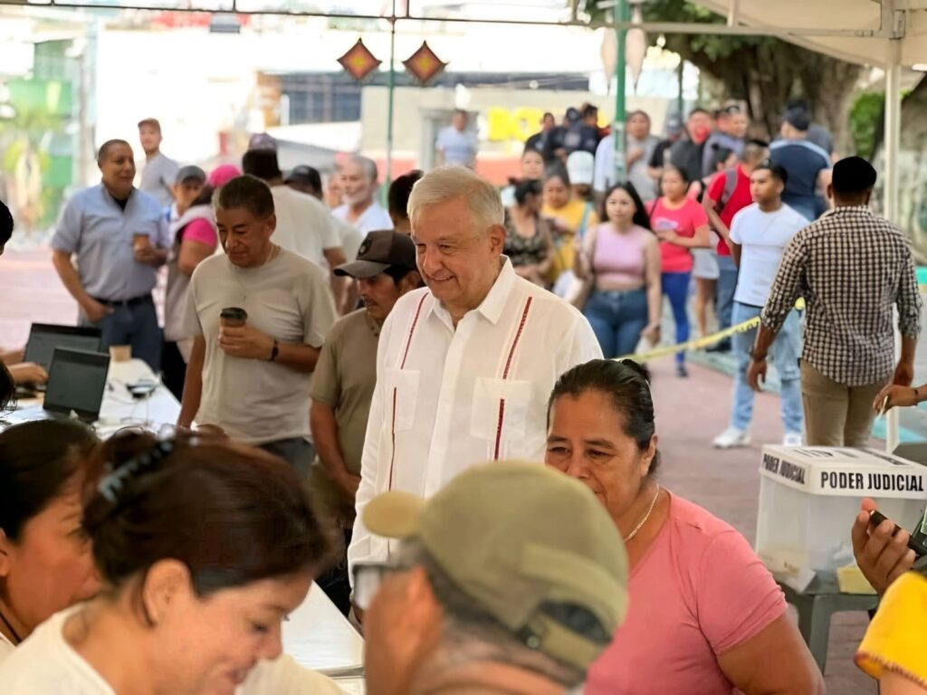 Sheinbaum celebra reaparición de AMLO y destaca avances del país