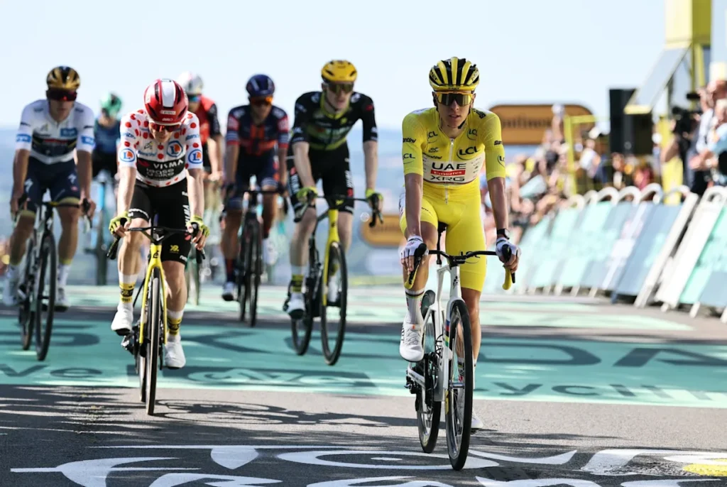 Ben Healy conquista en solitario la sexta etapa del Tour de Francia