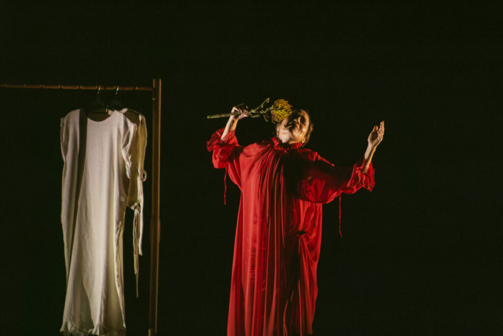 Natalia Lafourcade anuncia su embarazo en plena gira musical