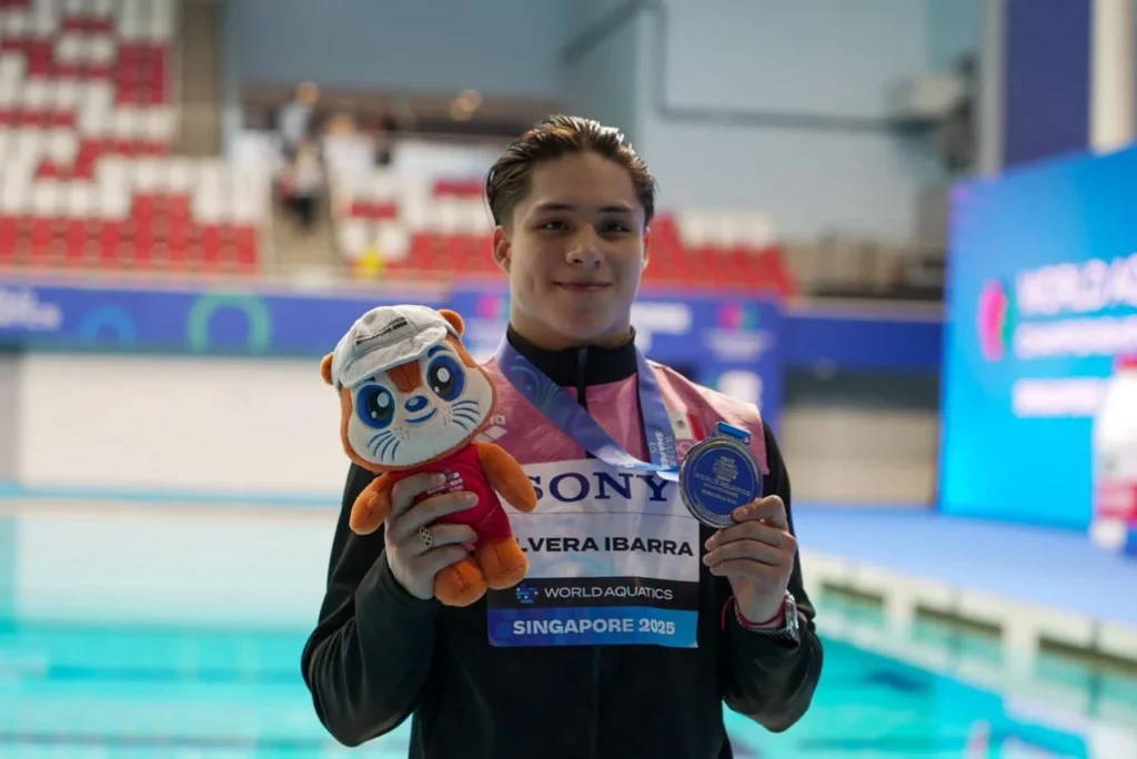 Osmar Olvera gana su segunda plata en el Mundial de Singapur