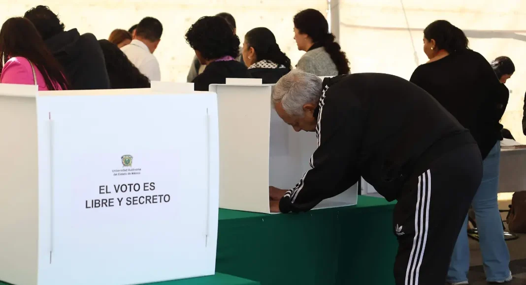 UAEMex elige este martes a su primera rectora