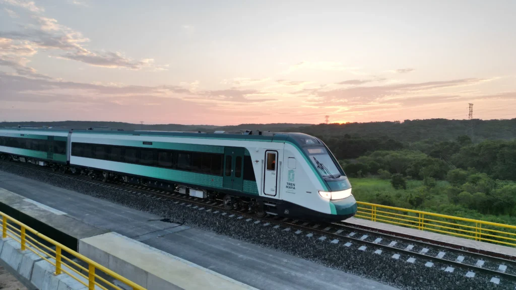 Sheinbaum asegura que el Tren Maya es rentable y defiende inversión pública
