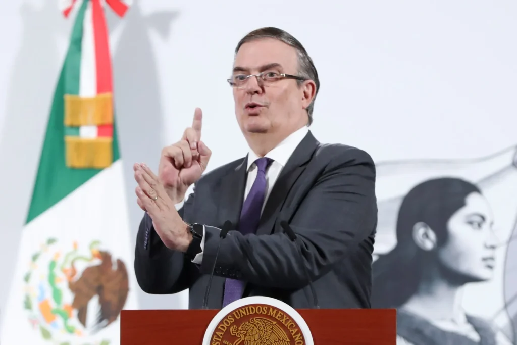 Ebrard descarta impacto del plan fiscal de Trump en México