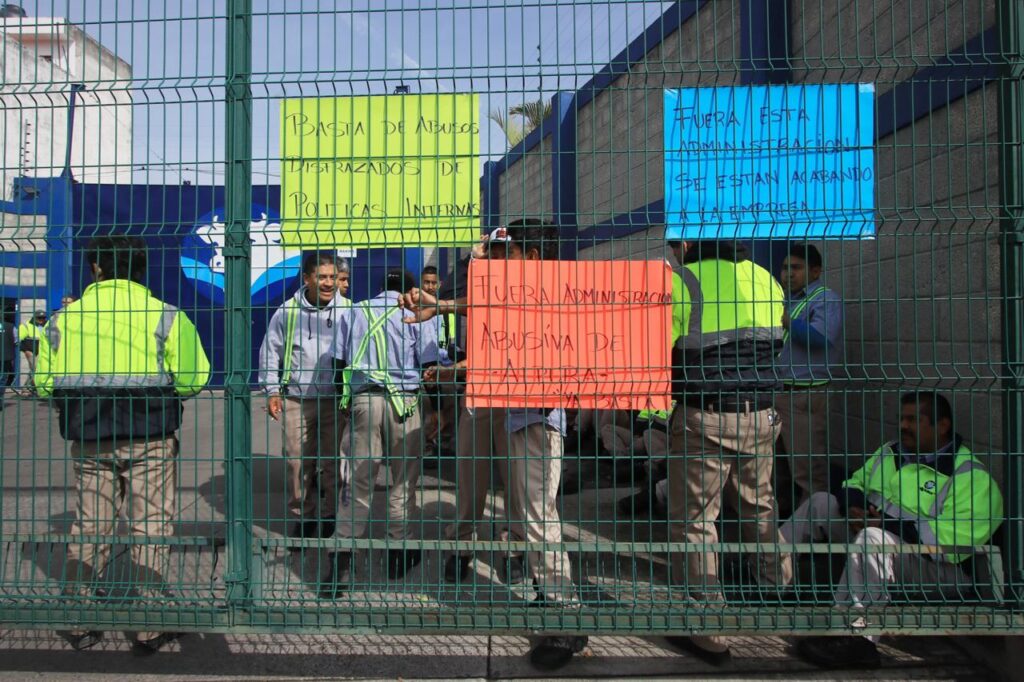 Trabajadores de Alpura protestan en varios estados