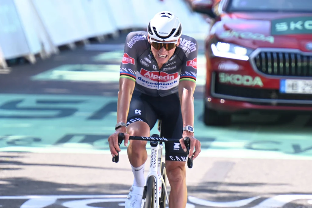 Ben Healy conquista en solitario la sexta etapa del Tour de Francia