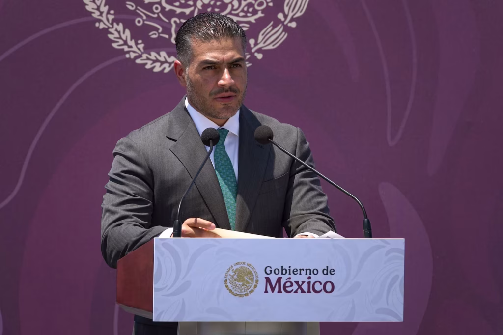 García Harfuch niega complicidad de Semar y FGR con red de huachicol