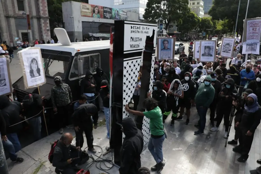 Jornada cultural en el Hemiciclo a Juárez en solidaridad con Palestina