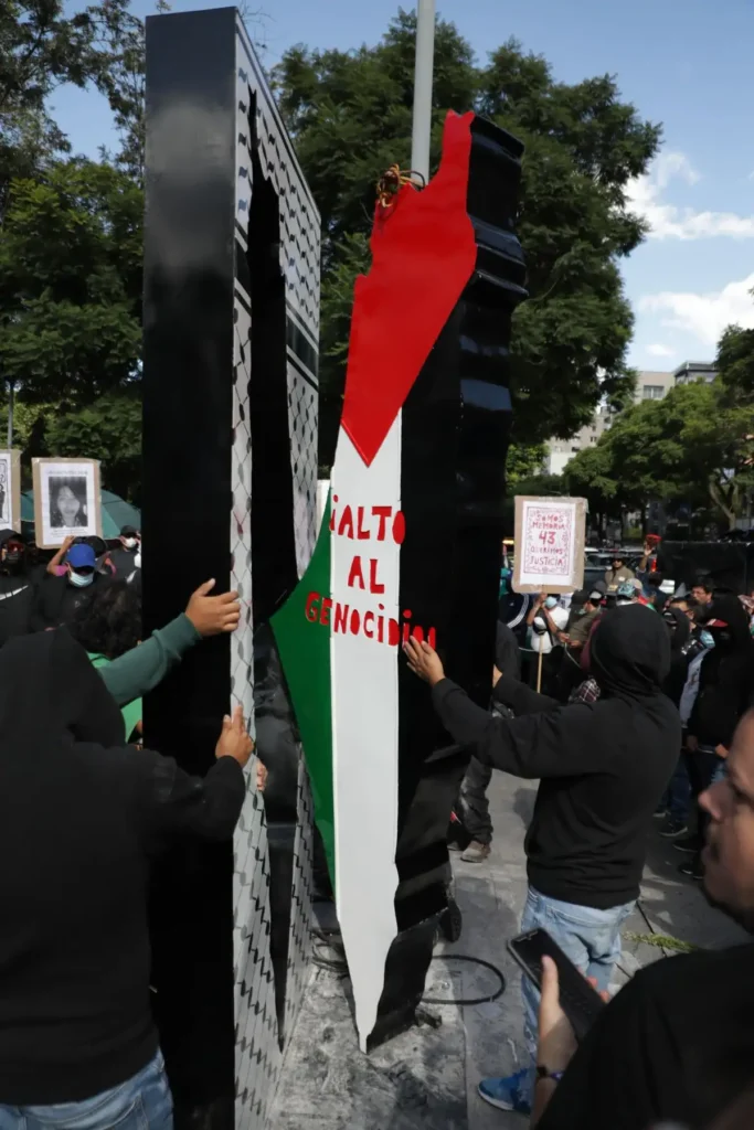Jornada cultural en el Hemiciclo a Juárez en solidaridad con Palestina