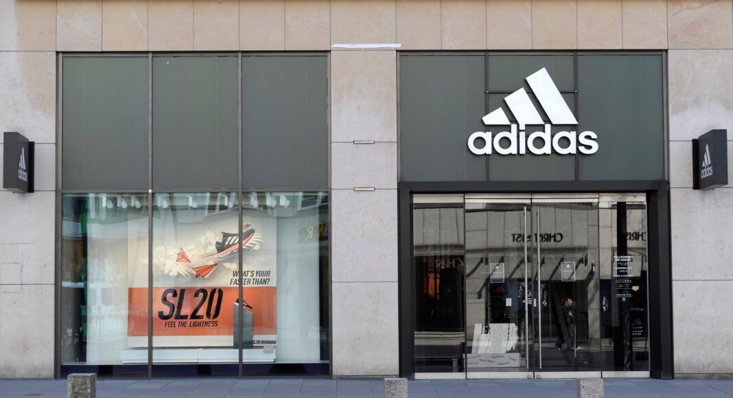 Adidas rompe con los convenios colectivos en Alemania