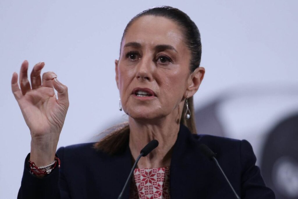 Sheinbaum presenta estrategia financiera para fortalecer a Pemex