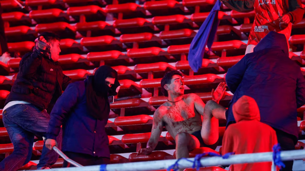 Conmebol y autoridades condenan violencia en Copa Sudamericana