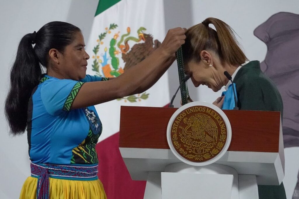 Claudia Sheinbaum presenta México imparable, serial de carreras con atletas indígenas