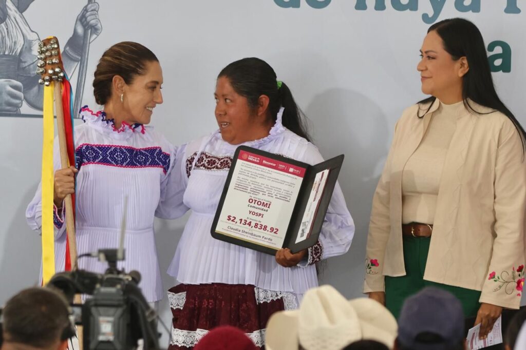 Ariadna Montiel destaca derechos de pueblos originarios