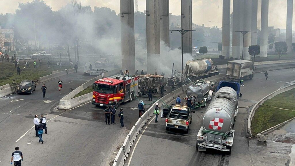 Explosión de pipa en Iztapalapa deja más de 50 heridos