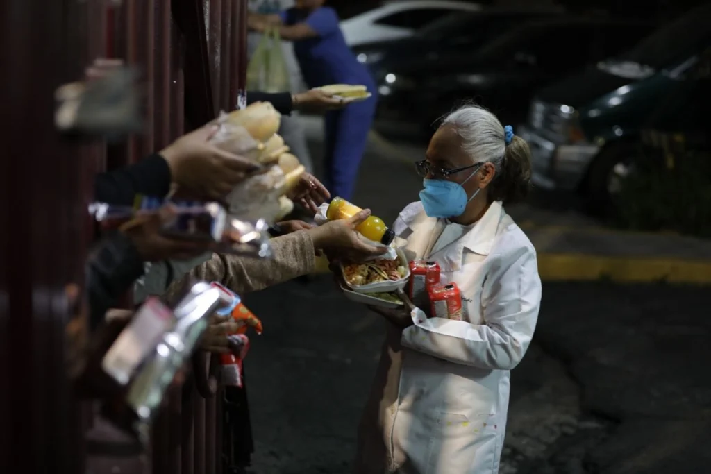 Sube a 29 el número de muertos por explosión de pipa en Iztapalapa