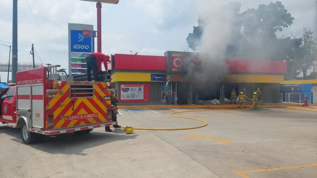 Violencia en Villahermosa: incendian tiendas y colocan ponchallantas