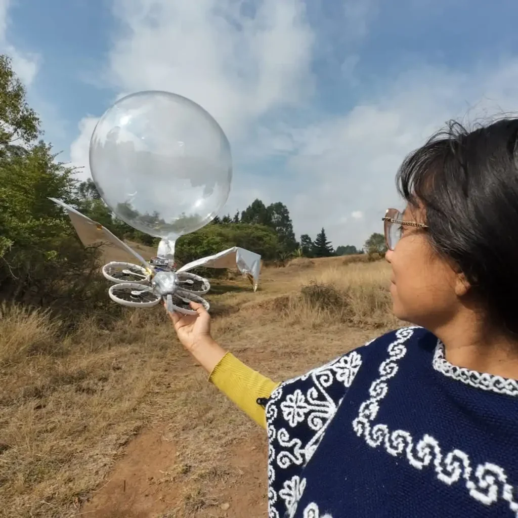 Daris Rubio, artista e inventora hñähñu, une tecnología, arte y tradición para cuidar el río Amajac