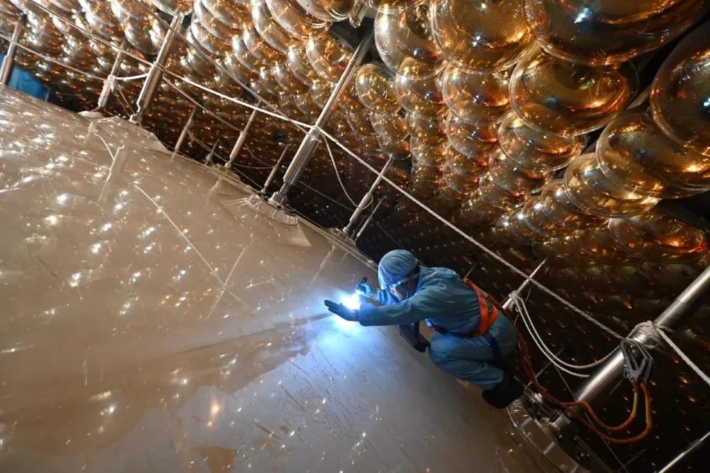 China desarrolla tecnología para estudiar neutrinos