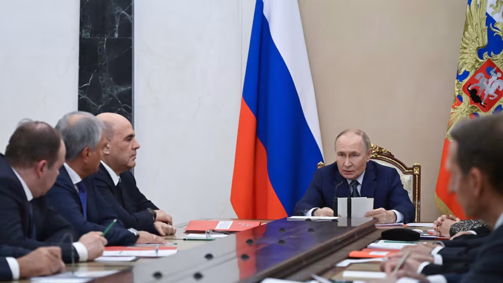 Putin anuncia continuidad parcial del START III hasta 2026