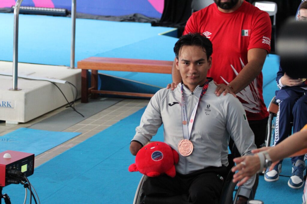 Ángel Camacho da bronce a México en Mundial de Paranatación