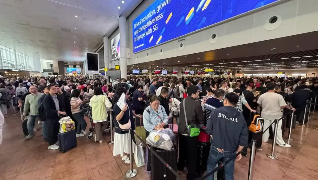Ciberataque afecta aeropuertos europeos y provoca cancelaciones