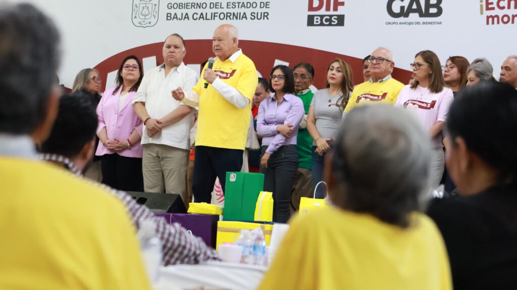 Gobierno de BCS celebra el Día de los Abuelos con homenaje
