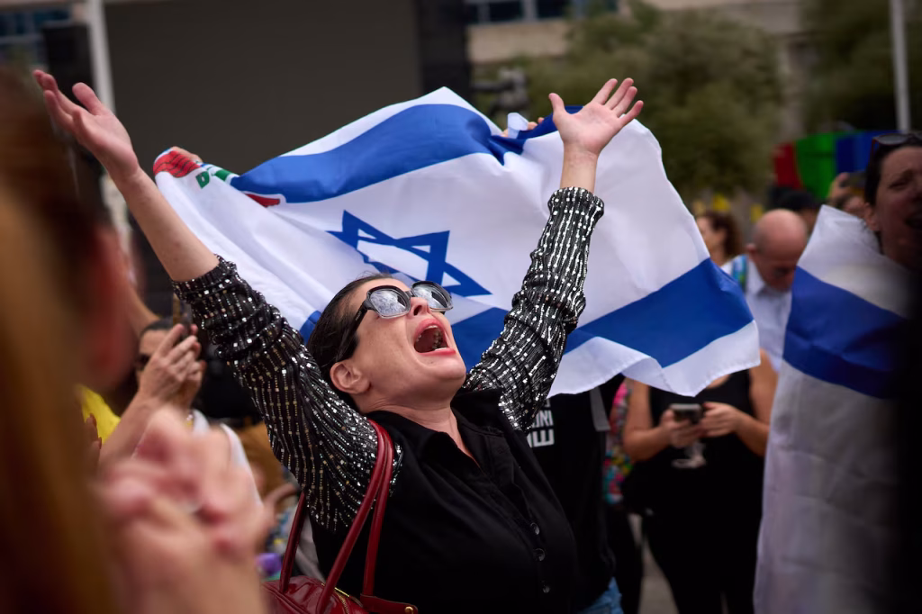 Israel y Hamas firman acuerdo de cese al fuego y liberación de rehenes
