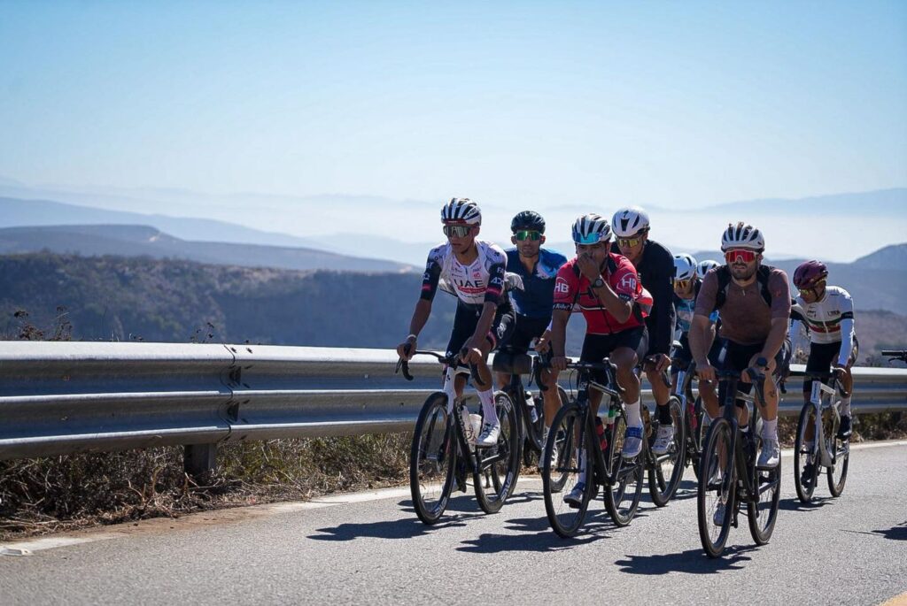 Isaac del Toro gana contrarreloj élite en Nacional de Ciclismo