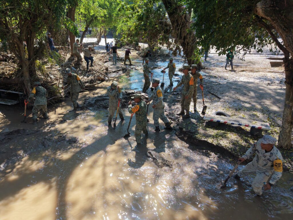 Tamazunchale recibe apoyo de la Sedena tras fuertes lluvias
