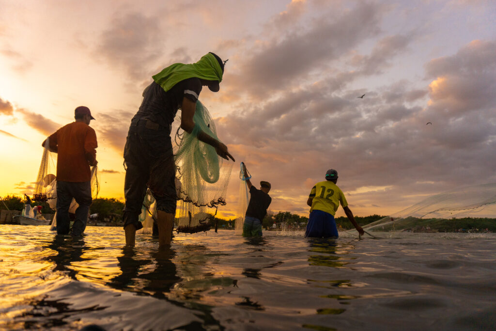 Convenio beneficiará a más de 32 mil pescadores en Sinaloa