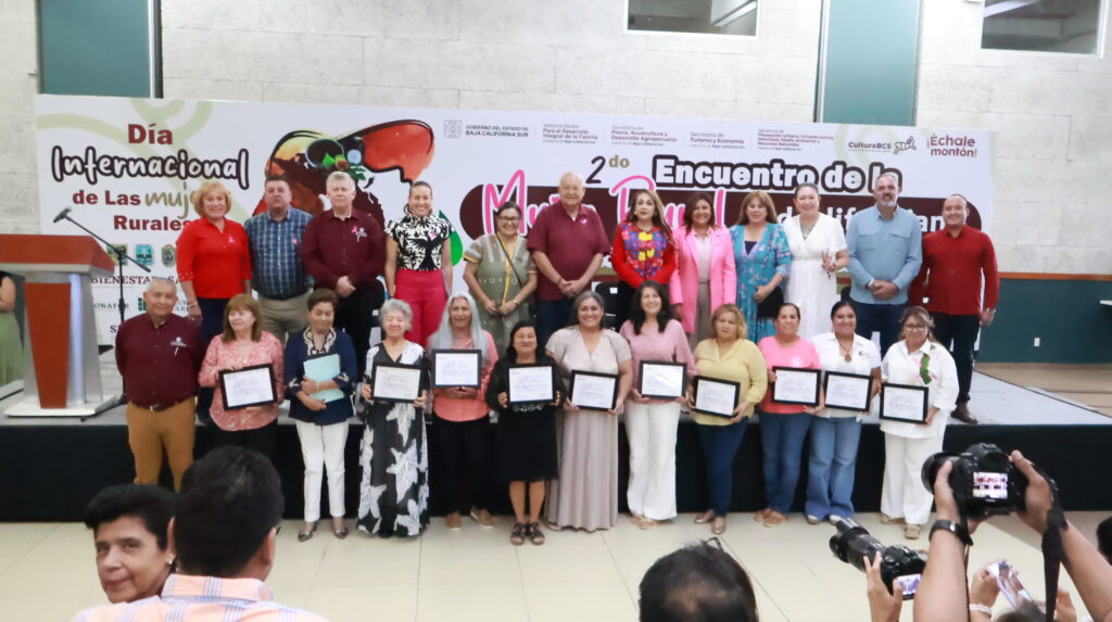 Reconocen en Baja California Sur la labor de las mujeres rurales