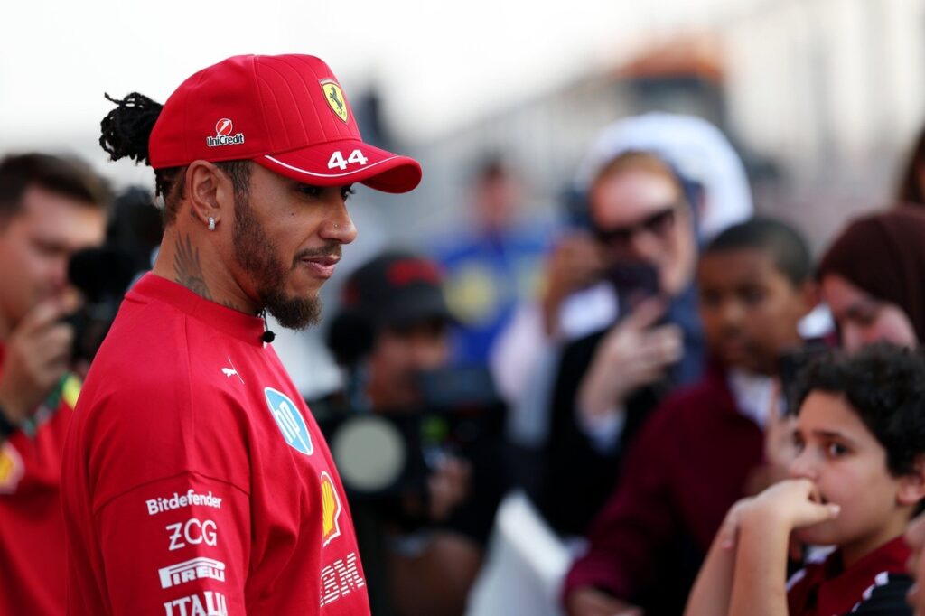 Hamilton aclara: está “emocionado” por su próximo año con Ferrari