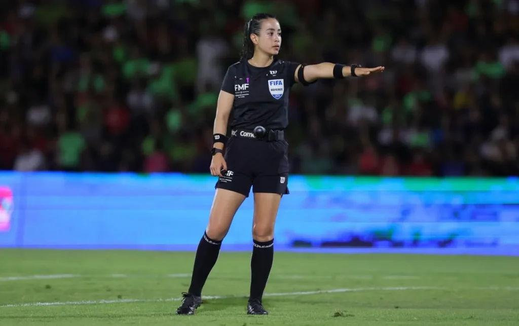 Katia Itzel García, nominada a Mejor Árbitra del mundo por la IFFHS