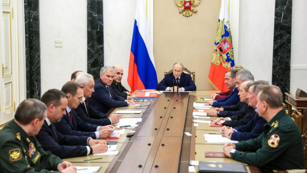 Putin pide cautela ante propuesta de reanudar pruebas nucleares