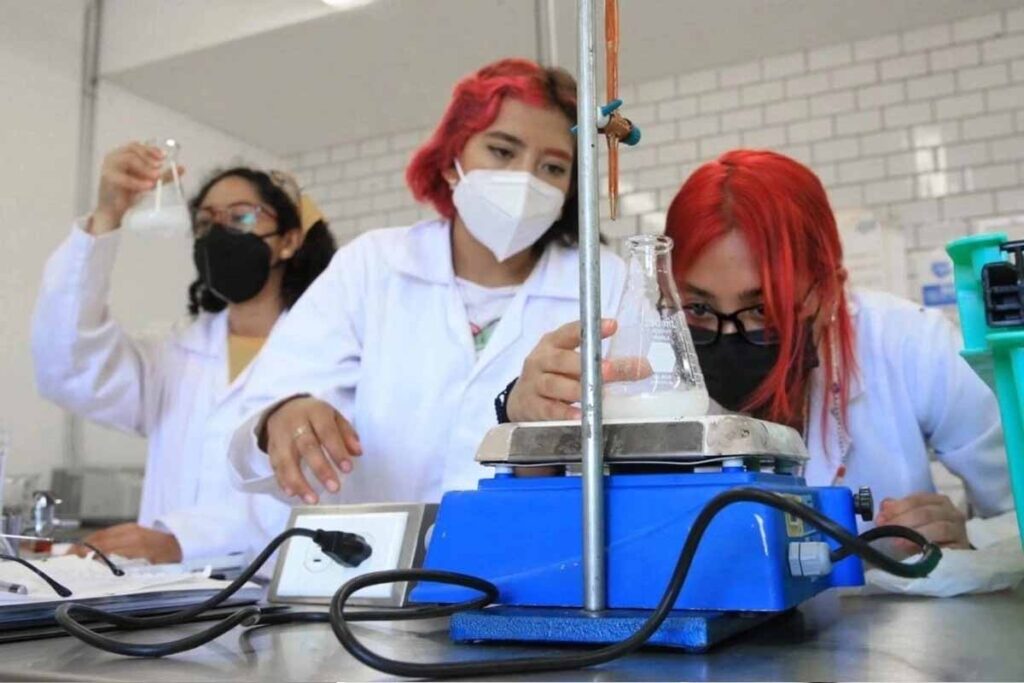 Mujeres en la ciencia: México avanza, pero con rezagos