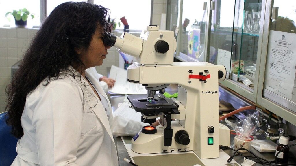 Mujeres en la ciencia: México avanza, pero con rezagos