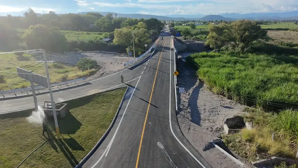 Puente “Los Muros” mejora conectividad y economía en Morelos